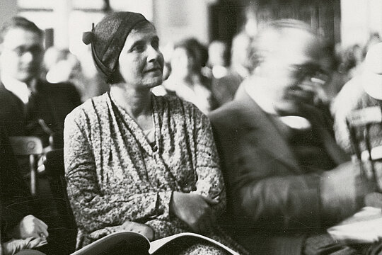 Béla Balassa, Grete Ring und Max J. Friedländer bei einer Auktion, 1931, Foto Privatbesitz
