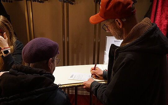 KulturKINO - Manche mögen's falsch - Foto: Aleyna Kalayci