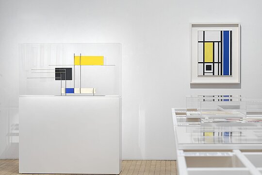 Ausstellungsansicht Räume schaffen. Die Konstruktivistin Marlow Moss. Georg Kolbe Museum, 2026, Foto: Jens Ziehe  
