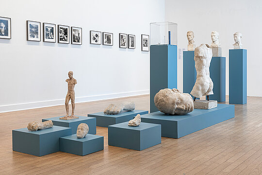 Foto: Ausstellungsansicht Liaisons. Georg Kolbe Museum, 2025, Foto: Enric Duch Foto: Ausstellungsansicht Liaisons. Georg Kolbe Museum, 2025, Foto: Enric Duch