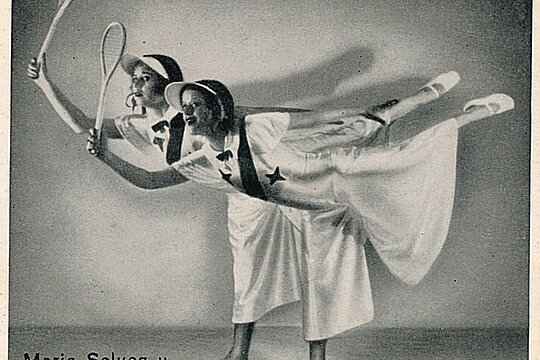 Maria Solveg und Katta Sterna, die Nichten von Käthe Kollwitz, in: „Der Künstlerische Tanz“, Eckstein-Halpaus GmbH Dresden, Ohne Jahr, Käthe-Kollwitz-Museum Berlin